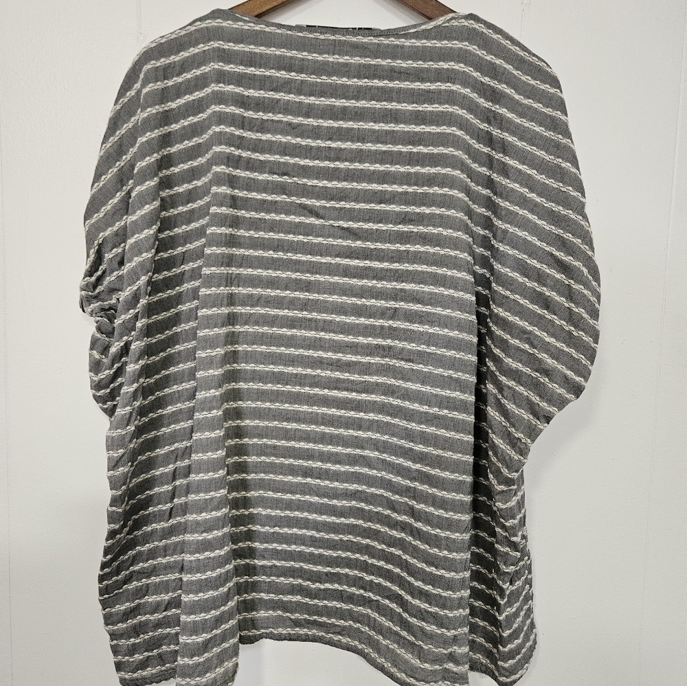 Tish Cox Gray Striped Women Blouse - Picture 3 of 5